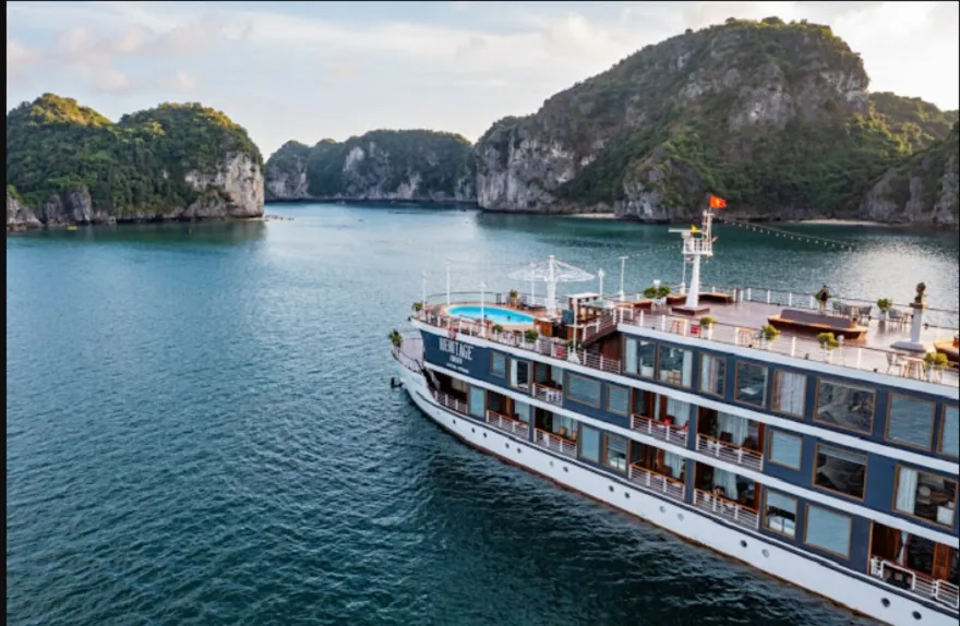 Du thuyền Heritage Bình Chuẩn 2 Heritage Bình Chuẩn tập trung khai thác Vịnh Lan Hạ