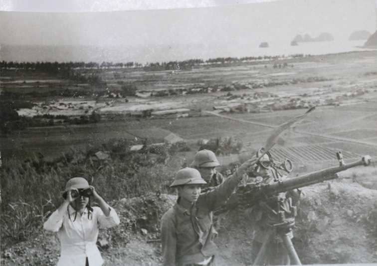 Trận địa pháo 12,7mm