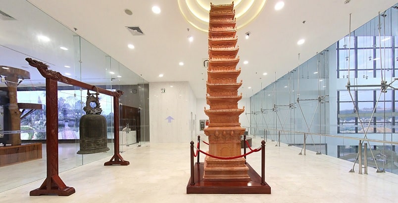 Khu vực trung bày Yêan Tử nhà trần