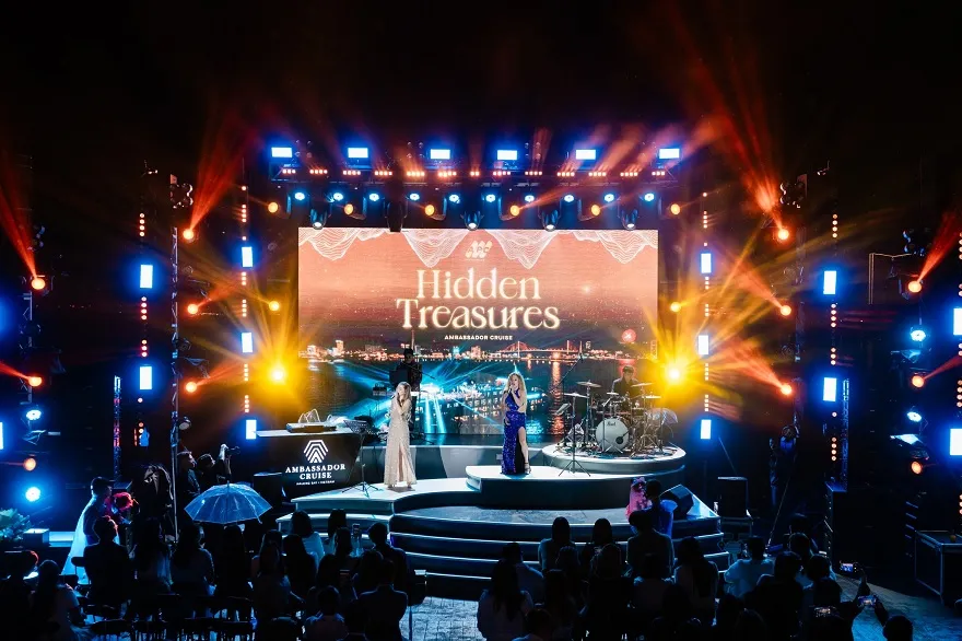 Du thuyền Ambassdor Cruise II ăn tối 10 Biểu diễn nhạc sống trên Sundeck của Ambassador II