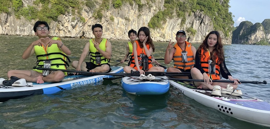Chèo SUP tại Hạ Long