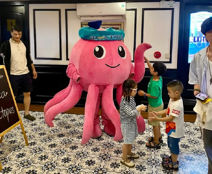 Con ruốc đặc sản chứ danh của Quảng Ninh 10 Con ruốc là biểu tượng của du thuyền Sea Octopus