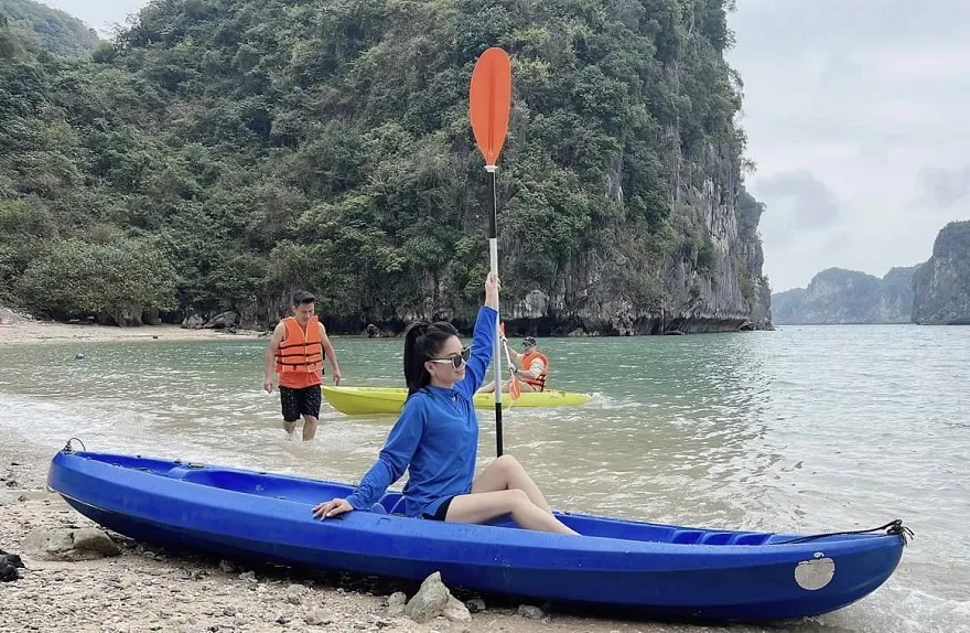 Chèo Kayak tại Cái Bèo
