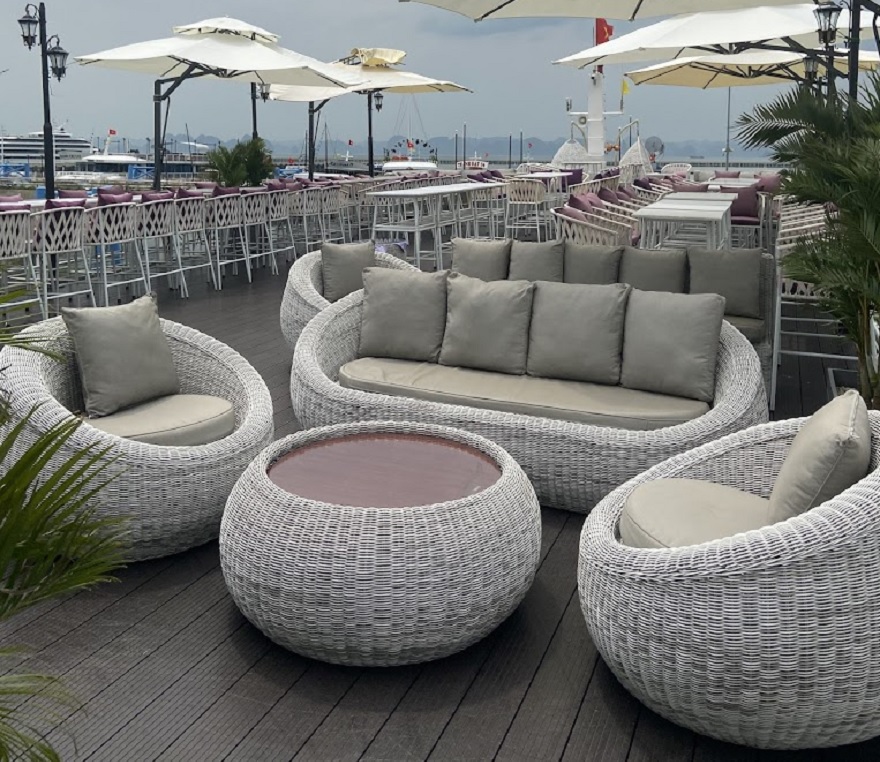 Khu vực Sundeck trên du thuyền Iris