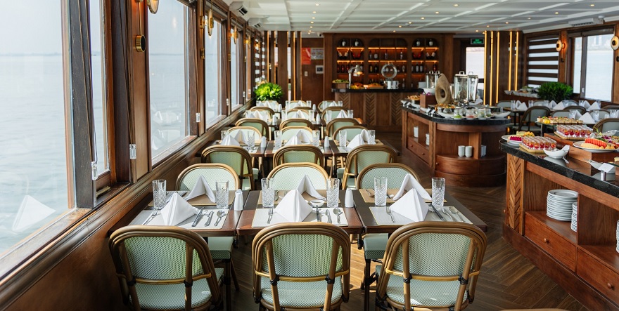 Không gian nhà hàng Lavoya Boutique Day Cruise
