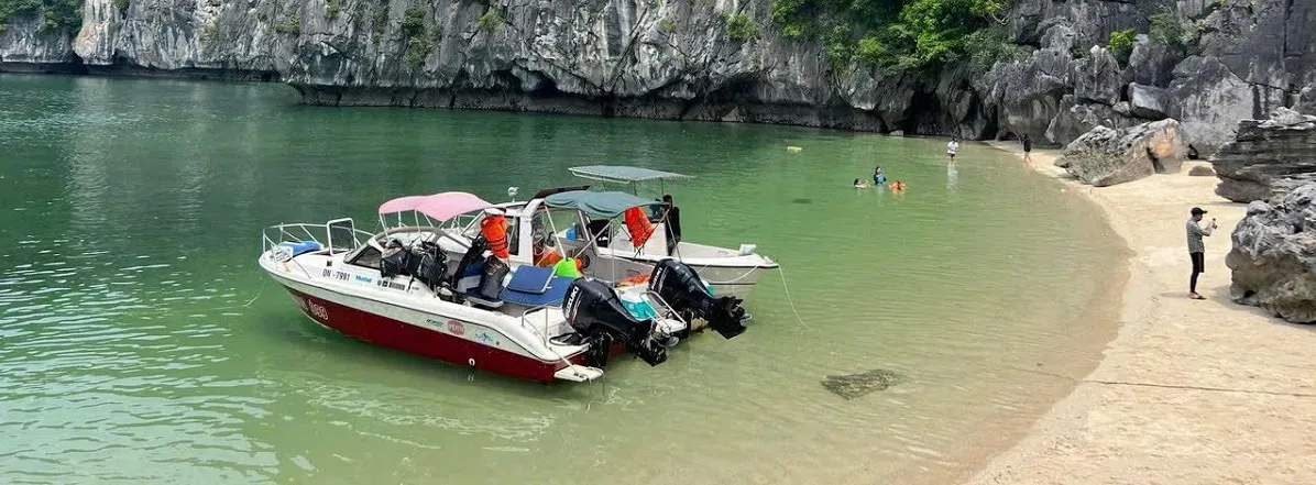 Cano là phương tiên vận chuyển đi tour đâỏ hoang