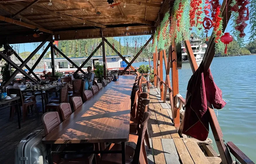 Nhà hàng nổi HƯNG MẠNH 559