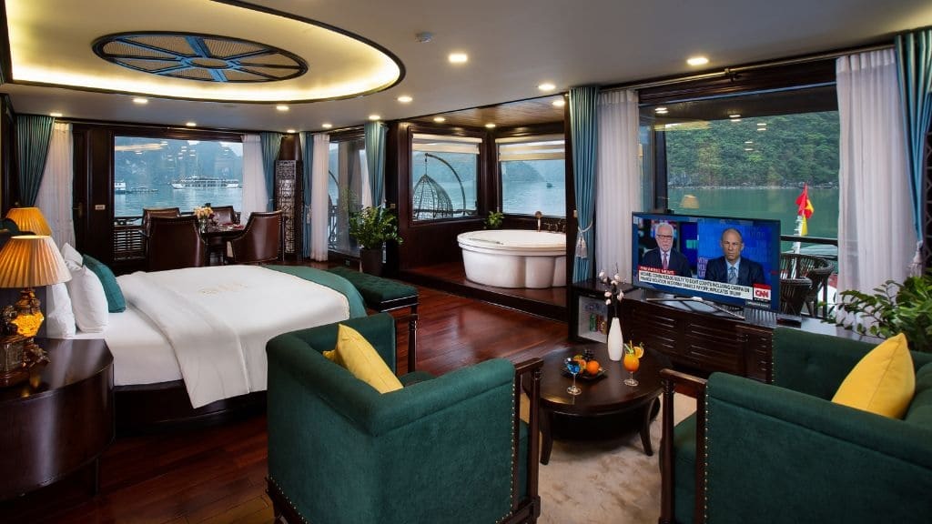 La Queen Regent Suite