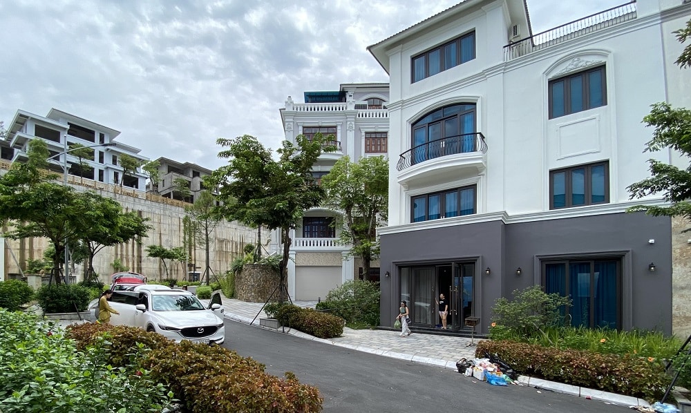 Vds Queen Beverly Hill