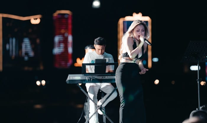 Du thuyền Ambassdor Cruise II ăn tối 3 Du thuyền Ambassdor Cruise II ăn tối - Ảnh 3